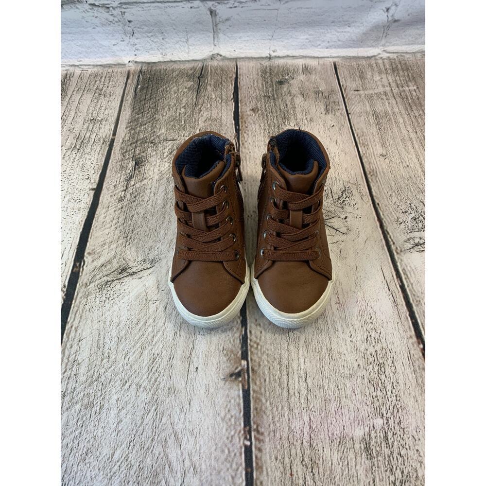 CAT & JACK Boy’s Mateo High Top Sneakers / Size: 5 - Picture 2 of 10